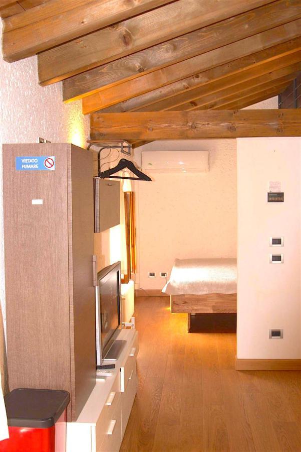 Aly D'Angelo Alla Torre - Immobiliare Azzurra Bardolino Exterior foto